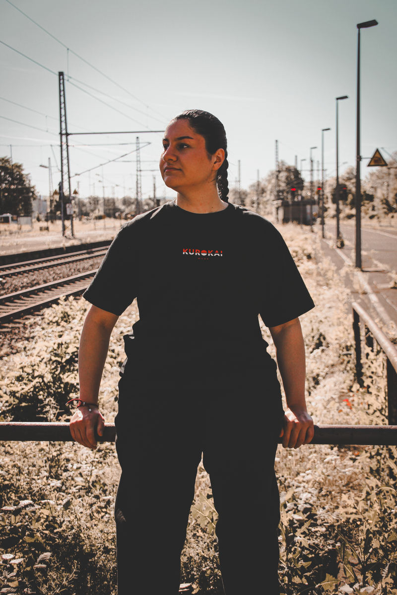 Vorderansicht des Kurokai T-Shirts Tokyo Crane